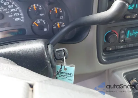 2005 Chevrolet Silverado 1500 Lt from USA, damaged, VIN 2GCEC13T151363458